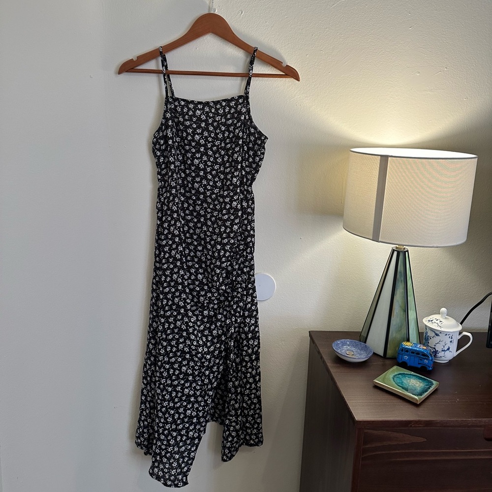 Kendall & Kylie Floral Midi Dress